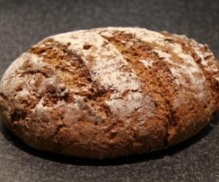 Roggenbrot mit Sauerteig-Extrakt 