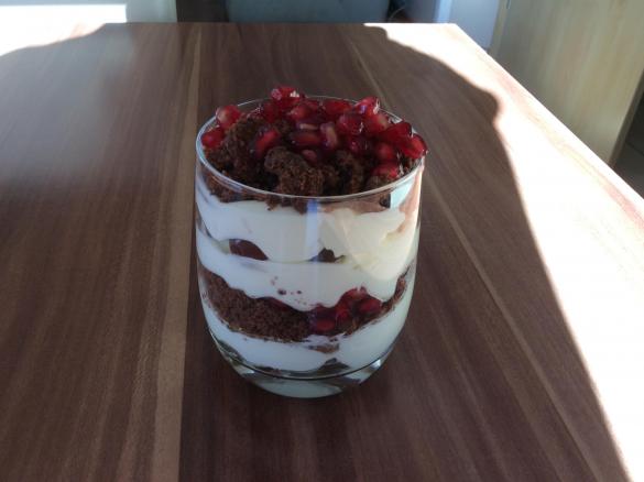 Trauben-Granatapfel-Dessert