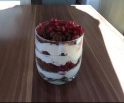 Trauben-Granatapfel-Dessert