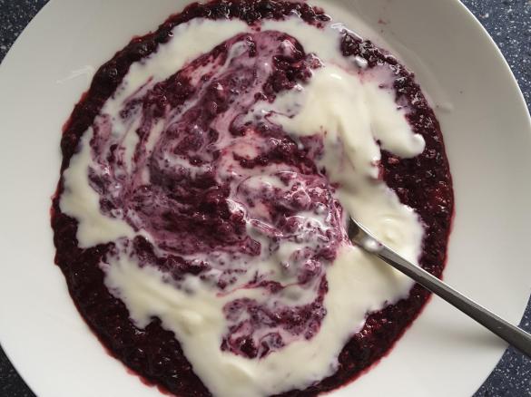 Heidelbeer-/ Blaubeer-Porridge