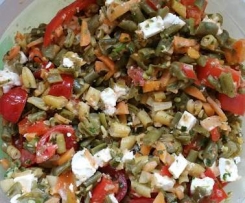 Variation von Italienischer Bohnensalat  =Kunterbunter Brotsalat