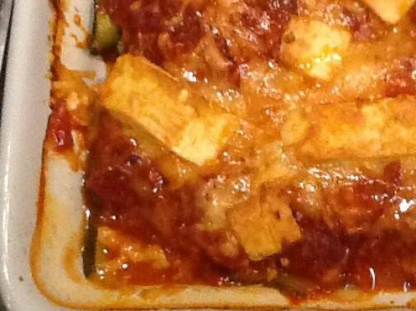 ZUCCHINI-TUNFISCH -TOMATEN-AUFLAUF