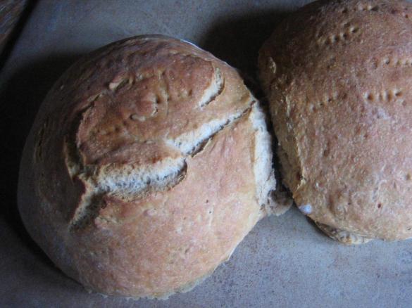 Bauernbrot mit Sauerteig 2x 500g