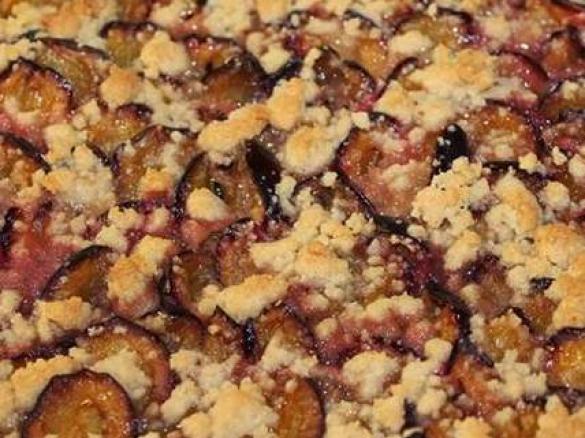 Zwetschgendatschi mit Streusel