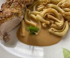 Schweinefilet in Sesam-Senfkruste