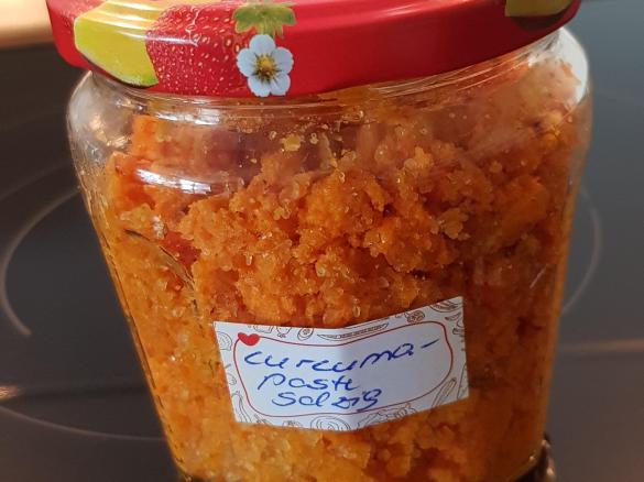 Curcumapaste salzig