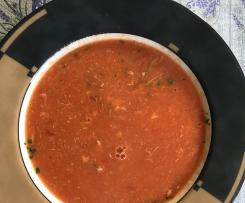 Tomatensuppe mit Ei und Gries