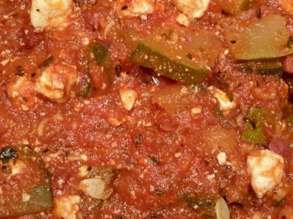 Tomaten-Feta-Zucchini-Soße