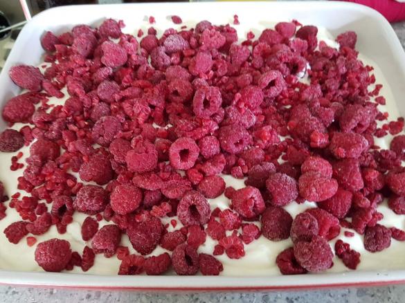 Windbeutel-Himbeer-Dessert **köstlich**