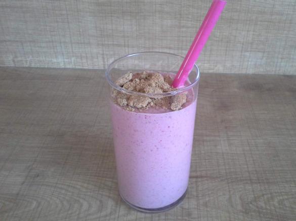 Himbeere-Cheesecake Milchshake