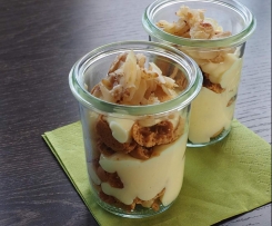 Mandelcreme mit Amarettini