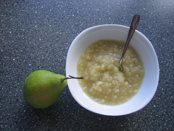 Beschwipstes Birnenkompott