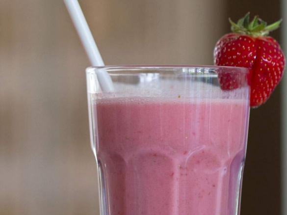 Erdbeer-Vanilleis-Milchshake