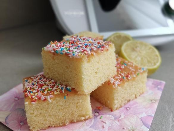 Zitronenkuchen vom Blech