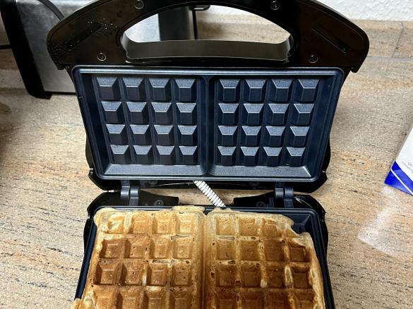 Low Carb Waffeln OHNE MEHL & ZUCKER