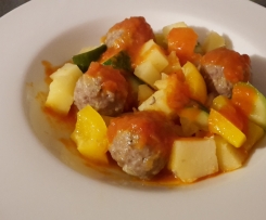 Hackbällchen in Chillisoße