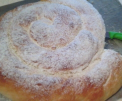 Ensaimada (süße Hefeschnecke)