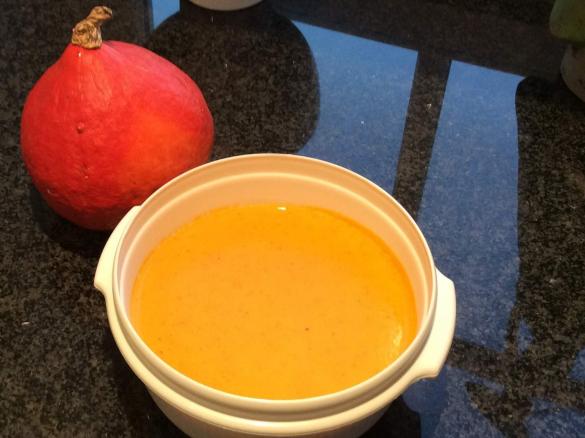 Cremige Kürbis-Orangen-Suppe