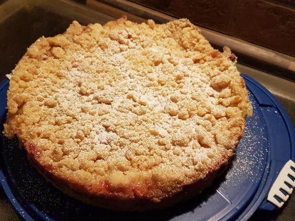 Nicoles leckerer saftiger Erdbeer-Kirsch-Pudding-Streussel