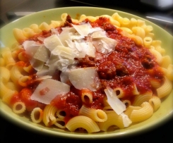 Schnelle Hackfleischnudelsoße