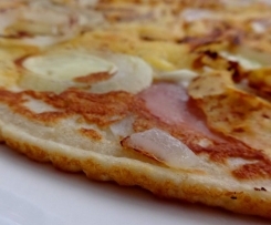 Easy-Flammkuchen extra knusprig mit leckeren Belägen