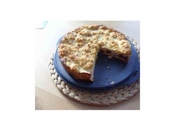 Krümeltorte mit Kirsch-Quark-Füllung