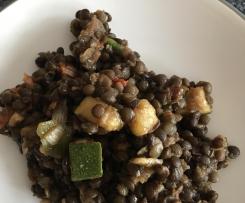 Mediterraner Linsensalat für das Vorspeisenbuffet