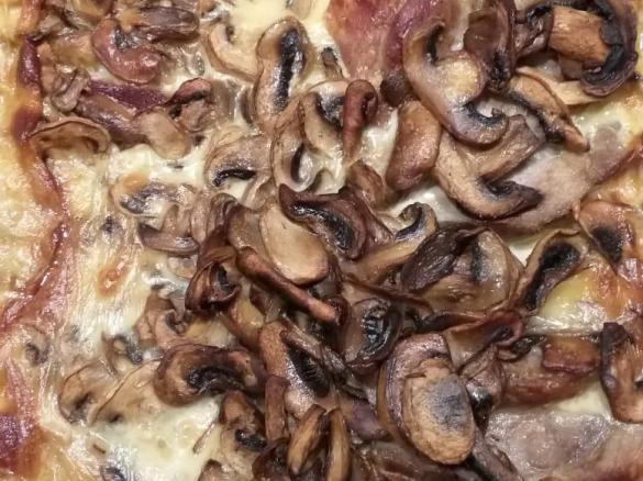 Camembertbraten mit Champignons