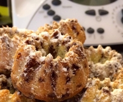 Mini-Guglhupfe mit Schokostreuseln