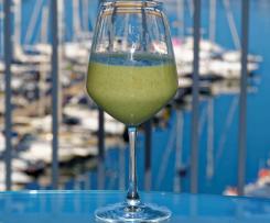 Avocado Kiwi Apfel Smoothie