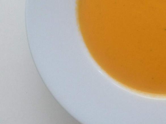 Zucchini-Tomaten-Suppe