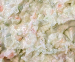 Avocadodip mit Möhre