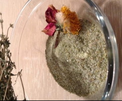 Flower-power Wildkräutergewürzsalz 