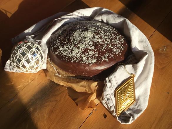 Isländischer Lakritz-Kaffee-Schokokuchen