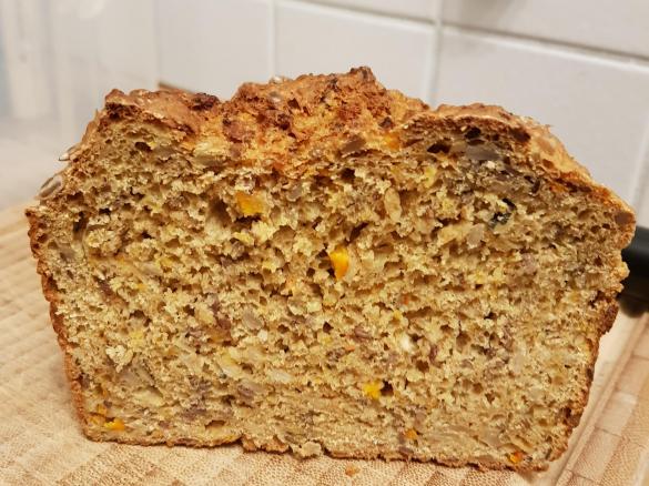 Kürbisvollkornbrot ohne Weizen