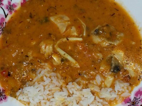 Thai Fischeintopf/-suppe mit Kokosmilch 