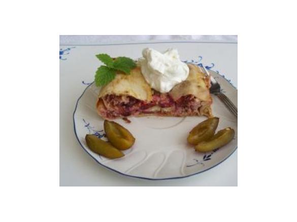 Zwetschgenstrudel