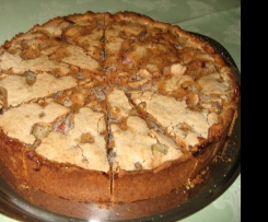Rhabarberkuchen mit feinem Mandelbaiser