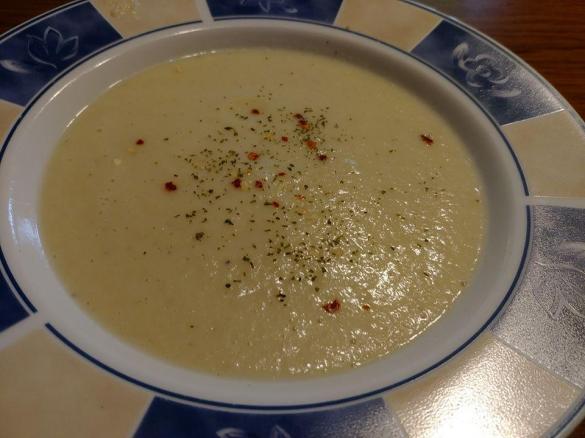 Kohlrabicremesuppe alla Mona