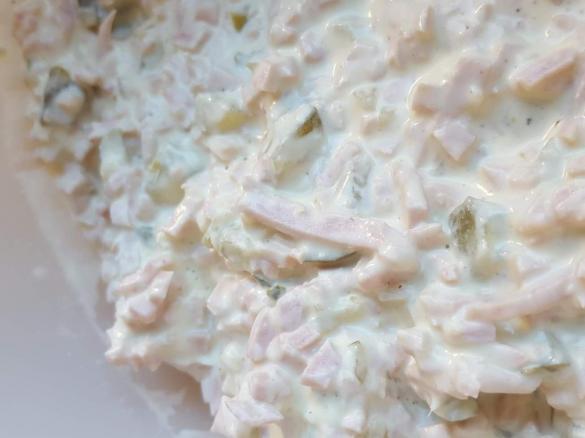 Würziger Fleischsalat für Eilige, besser wie vom Metzger!