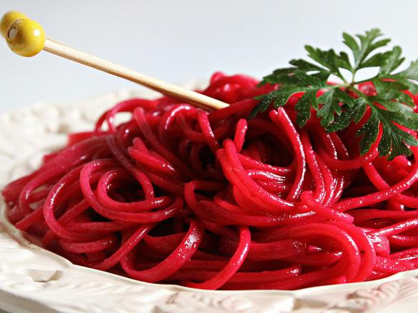 Rote Bete Sauce zu Nudeln