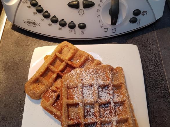 Waffeln aus Dinkelvollkornmehl *Vollwert* gesund, schnell und lecker