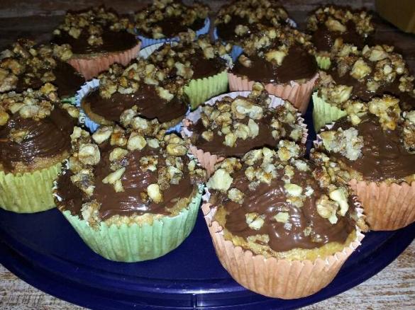 Saftige Muffins mit Walnüsse