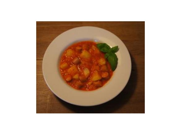 Würstchengulasch mit Kartoffeln