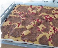 Johannisbeer Nusskuchen