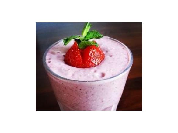 Erdbeer-Trinkmüsli (Kinderfrühstück)