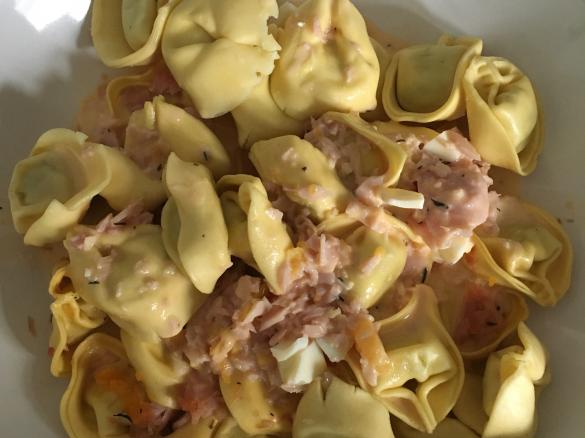 Tortellini alla panna
