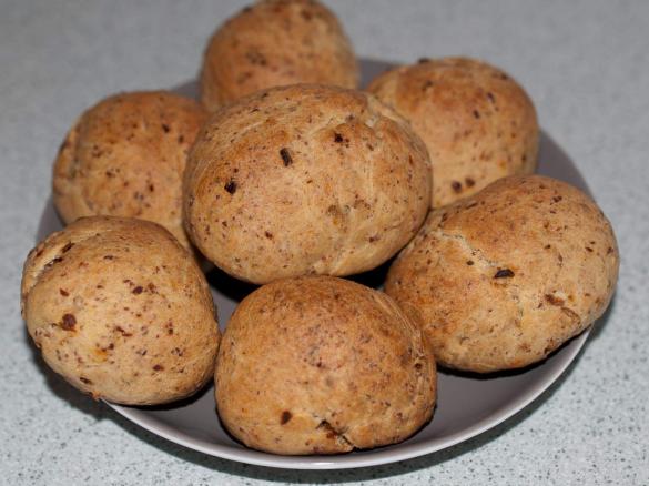 Partybrötchen mit Salami