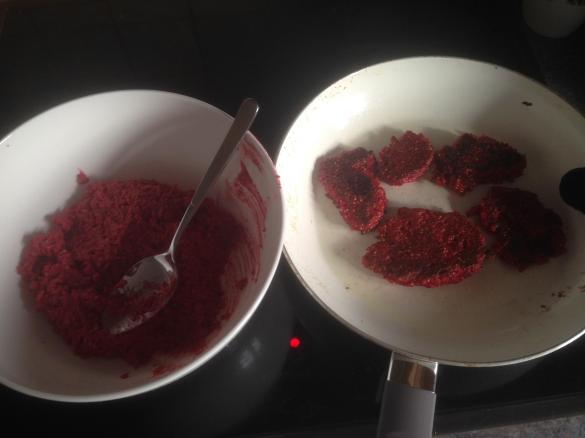 Rote Beete - Hirsebratlinge - vegan