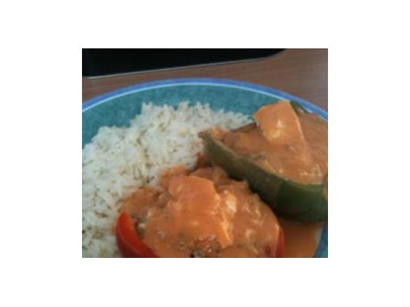 ww gefüllte Paprikaschote mit Geflügel